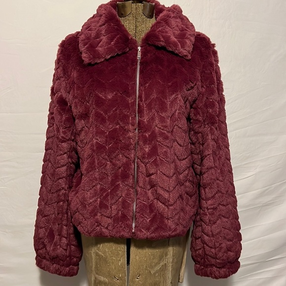 BAND OF THE FREE VAL FAUX FUR CHEVRON JACKET MEDIUM - Picture 2 of 16